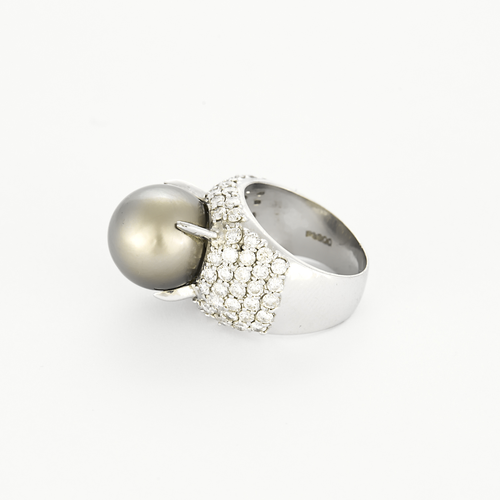 Prsten z Platina, diamantů a tahitské perly
