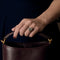 Verstrengelde ring met witte diamanten, zwarte diamanten