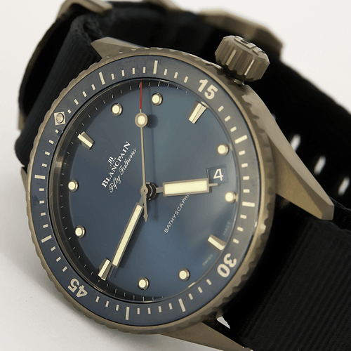 BLANCPAIN - Ocelové hodinky s kulatým pouzdrem a automatickým strojkem