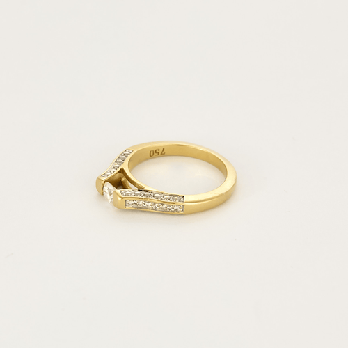 Anello Solitario in oro giallo e diamante