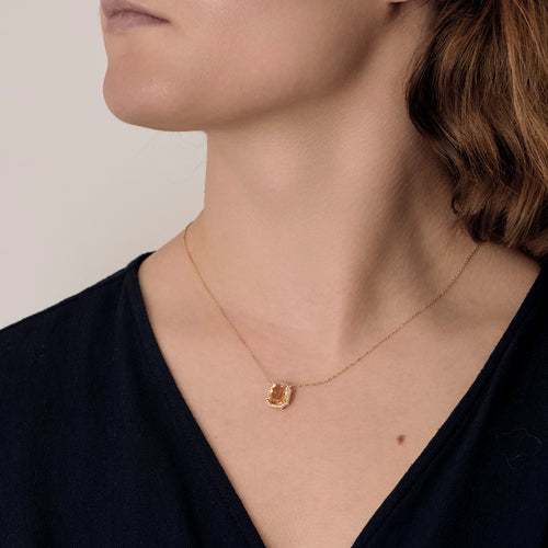 Náhrdelník ze žlutého zlata, citrínu a malých diamantů