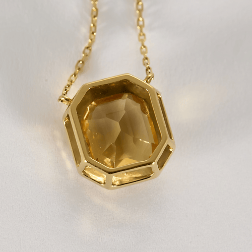 Náhrdelník ze žlutého zlata, citrínu a malých diamantů