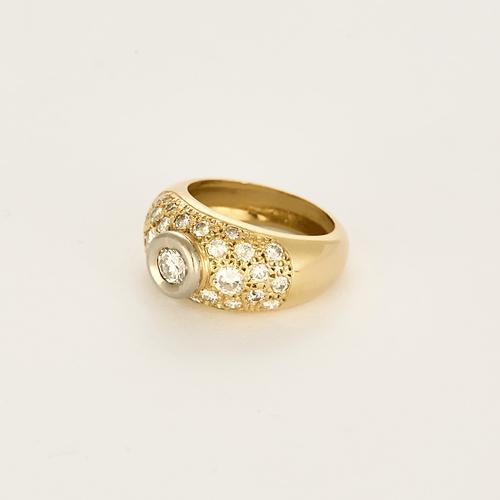 Armring i gult guld og hvidguld, diamanter.