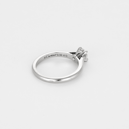 CARTIER - Solitær 1985 - Ring i Platin og diamant