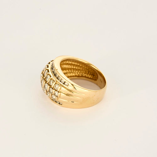 Anillo domo de oro amarillo y diamantes