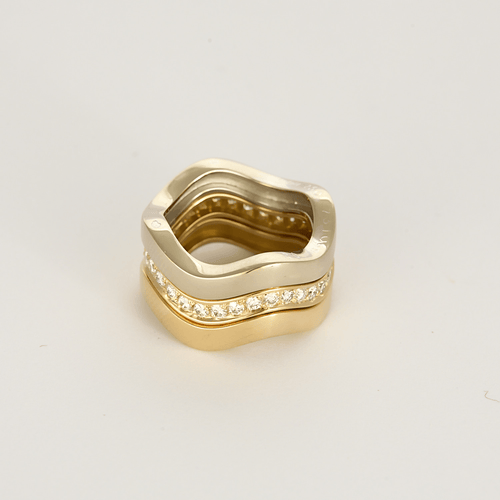 CARTIER - Neptune - Vintage - Three-band ring in yellow gold, white gold and diamonds