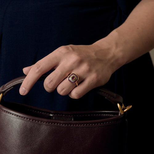 Yellow gold ring, ruby and diamonds