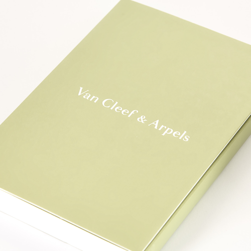 Van Cleef & Arpels Alhambra-klocka i roséguld, pärlemor och diamanter