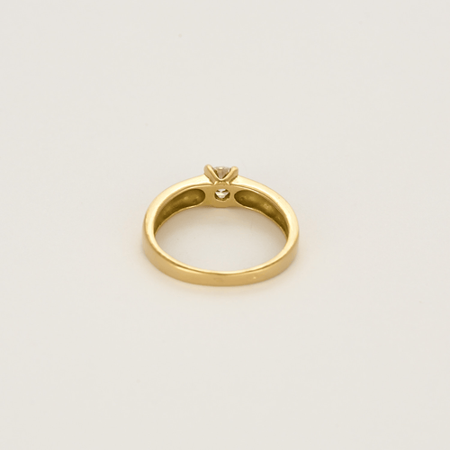 Ring Solitär aus Gelbgold, Diamant ca. 0,45 Karat.