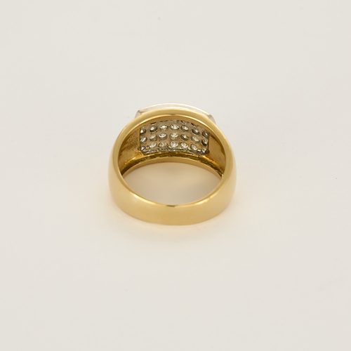 Importante pulsera rígida de oro amarillo, oro blanco y diamantes