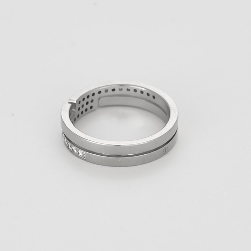 Dinh Van- Seventies - PM- Harmaasta kullasta valmistettu sormus ja timantteja