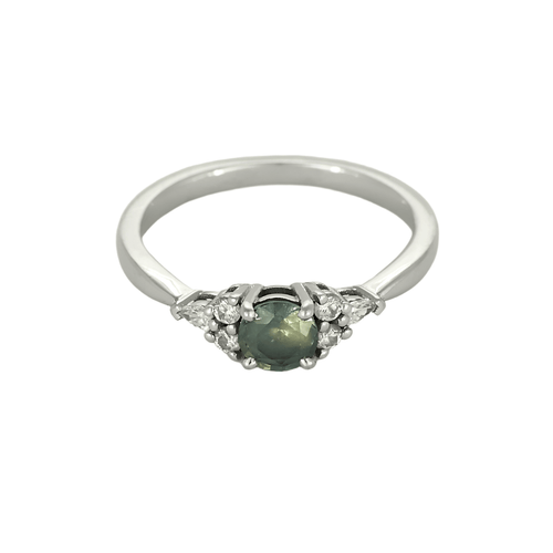 Ring Solitaire in white gold, green sapphire and diamonds