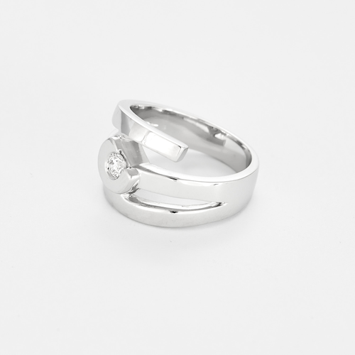 Modernistischer Ring aus Weißgold mit geometrischem Motiv und Diamant