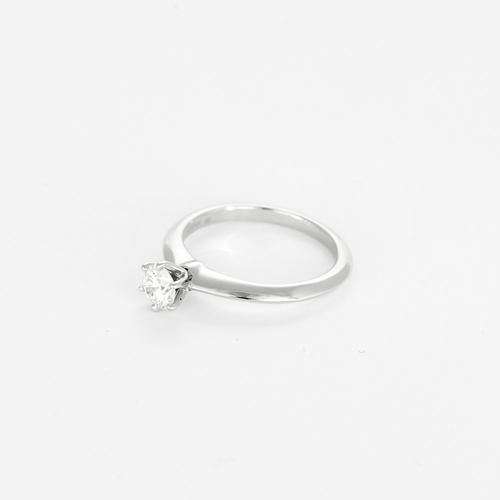 TIffany & Co - Postavka - Prsten Soliter Platinum i dijamant od 0,37 karata