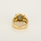 Bague en or jaune, or gris à motif de godrons et diamants