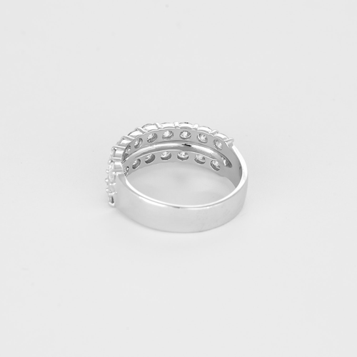 Doppelter Armreif-Ring aus Weißgold und Diamanten