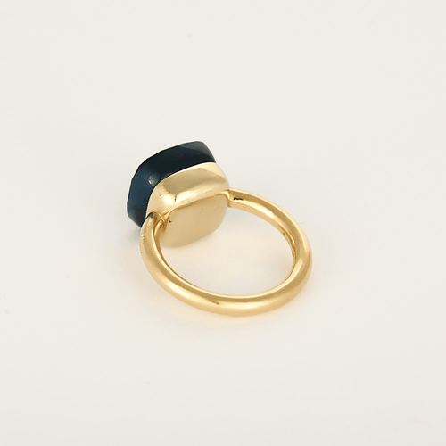 pomellato Ring Nudo in 18k rose gold blue topaz
