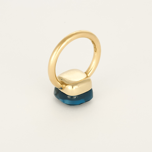 pomellato Ring Nudo in 18k rose gold blue topaz