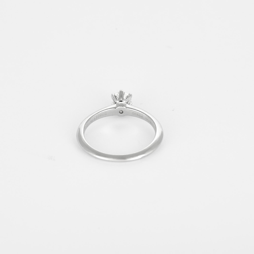 TIFFANY & CO - Ring Solitaire in platinum and diamond