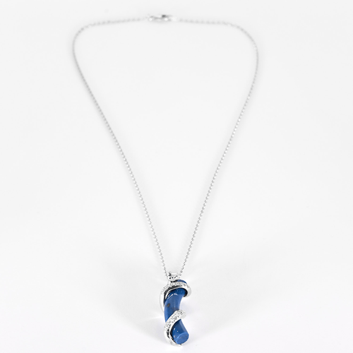Chain and Pendant in white gold, lapis lazuli, and small diamonds.