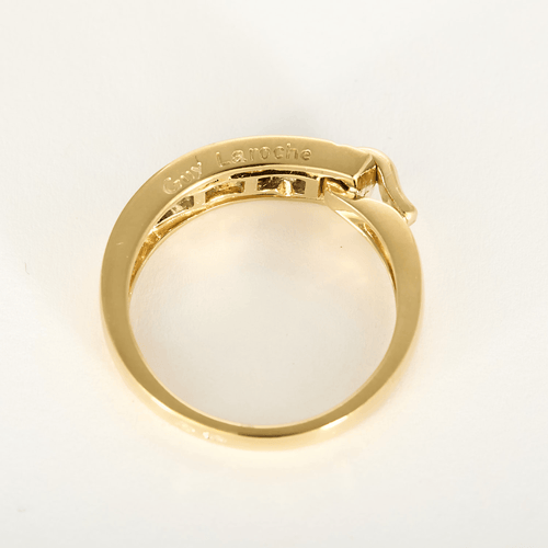 Guy Laroche - Ring i gult guld och färgade stenar
