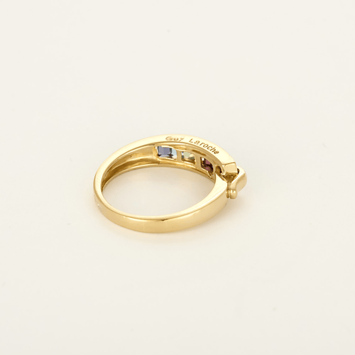 Guy Laroche - Ring i gult guld och färgade stenar