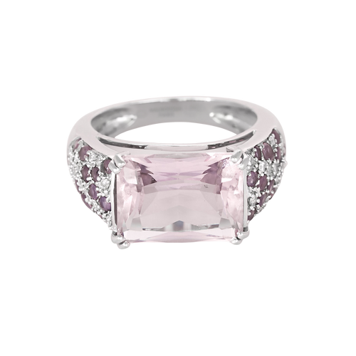 MAUBOUSSIN – Ma princesse d’amour – Bague en or gris, améthyste et diamants.