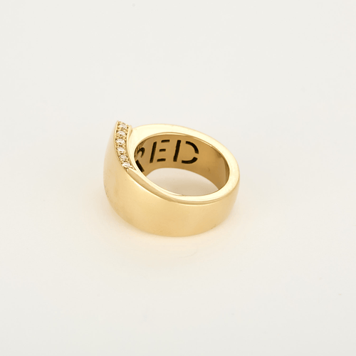 FRED - Ribbon - Yellow gold and diamond ring. Medium model.