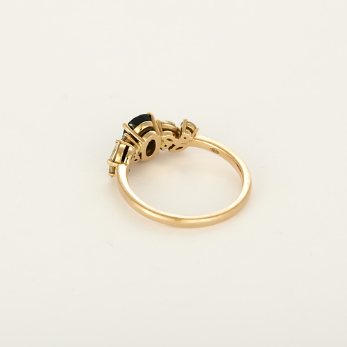 Elegante Bague, or rose, saphir et diamants