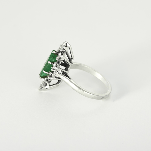 Anel em ouro branco 18k diamante