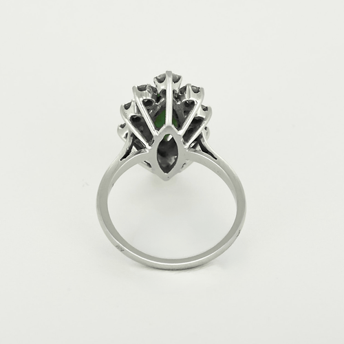 Anel em ouro branco 18k diamante