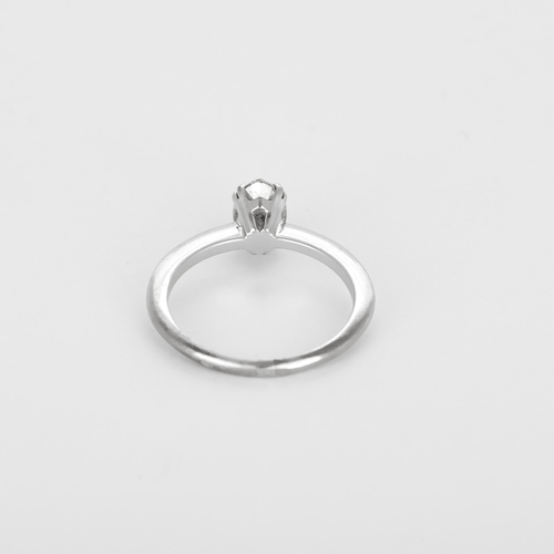 Ring Solitär i vitguld med marquiseslipad diamant på cirka 0,95 karat