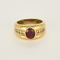 Ring aus 18k Gelbgold mit Rubin