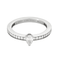 Chaumet -Strălucirea Eternității  - Inel din Platină, diamant pară de aproximativ 0,18 carate.