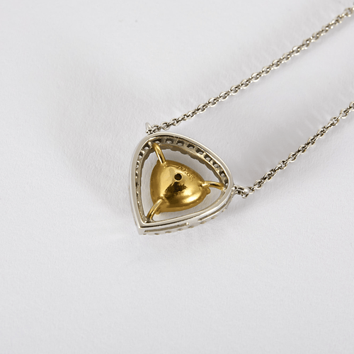 Collar de oro amarillo y oro gris, diamante de aproximadamente 0,65 quilates