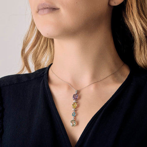 Collar de oro gris y colgante de 14K con diamantes, amatista, cuarzo y topacio azul