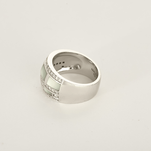 Anden ring i 18k hvidguld med diamant og perlemor