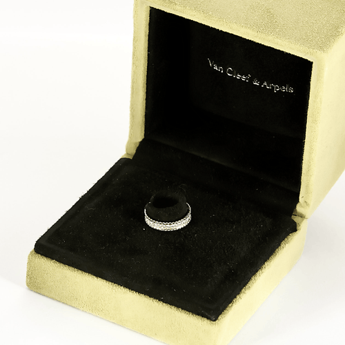 Van Cleef & Arpels - Perlée Diamantes - Elegante anillo de oro blanco y diamantes