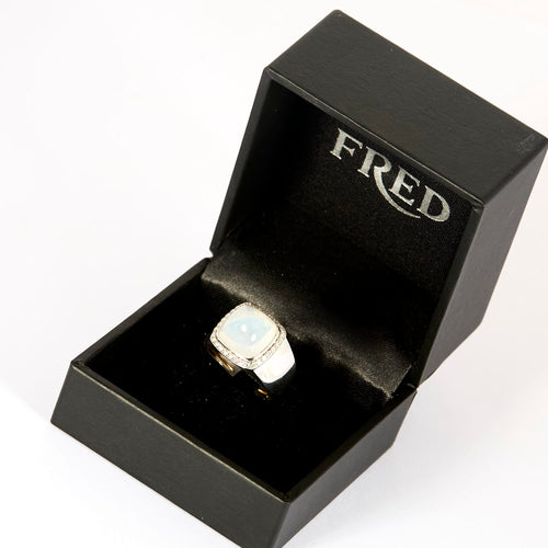 51 Fred Paris Collection : Pain de Sucre - Moyen modèle - Bague or gris et pierre de lune 58 Facettes DV31348-1