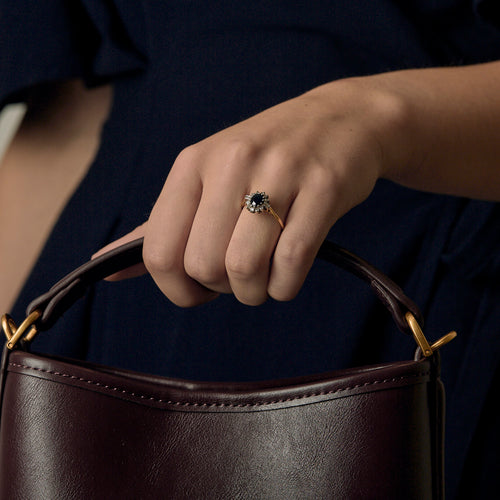 Ring Daisy in yellow gold, white gold, sapphire and diamonds