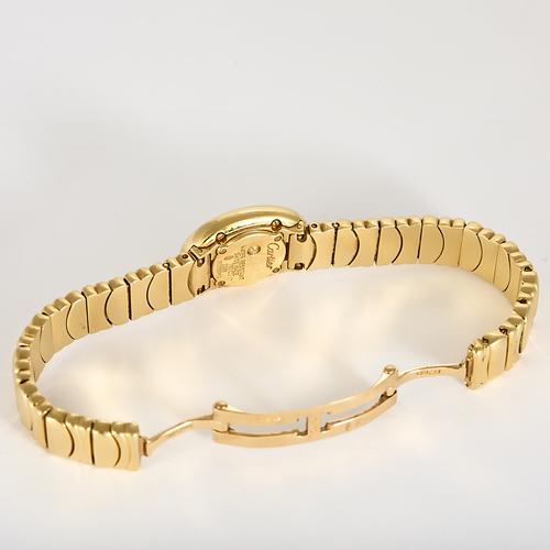 Cartier 显示 baignoire