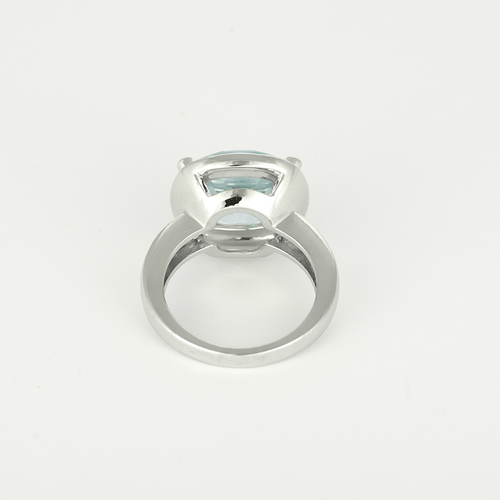 Poiray - Antik Girls - Elegant ring in white gold, 8-carat topaz and diamonds