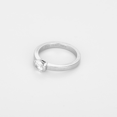 DE BEERS - Anello in platino e diamante