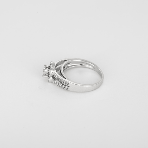 Mauboussin - Chance of love no. 2 - White gold and diamond ring: 0.36 carat