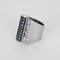 Sculpturale Bague Art Déco en platine, diamants 2 cts et saphirs.