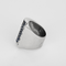 Sculpturale Bague Art Déco en platine, diamants 2 cts et saphirs.
