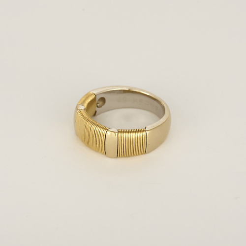 Vintage ring in white gold and yellow gold