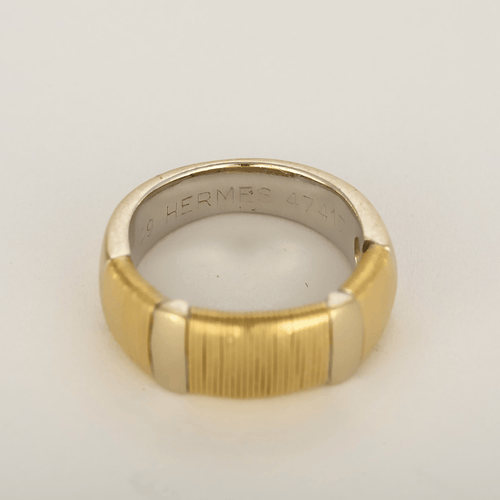 Vintage ring in white gold and yellow gold