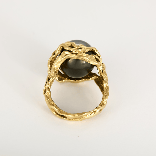 Gilbert Albert - Élégante bague en or jaune et perles décoratives