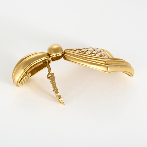 BOUCHERON - Rares Pendants d'oreilles en or jaune 18k et diamants. Vintage. Années 1980.
